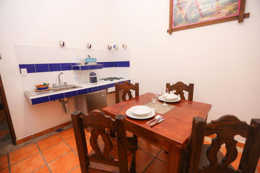 Ikaro Suites Colonial Κανκούν Εξωτερικό φωτογραφία